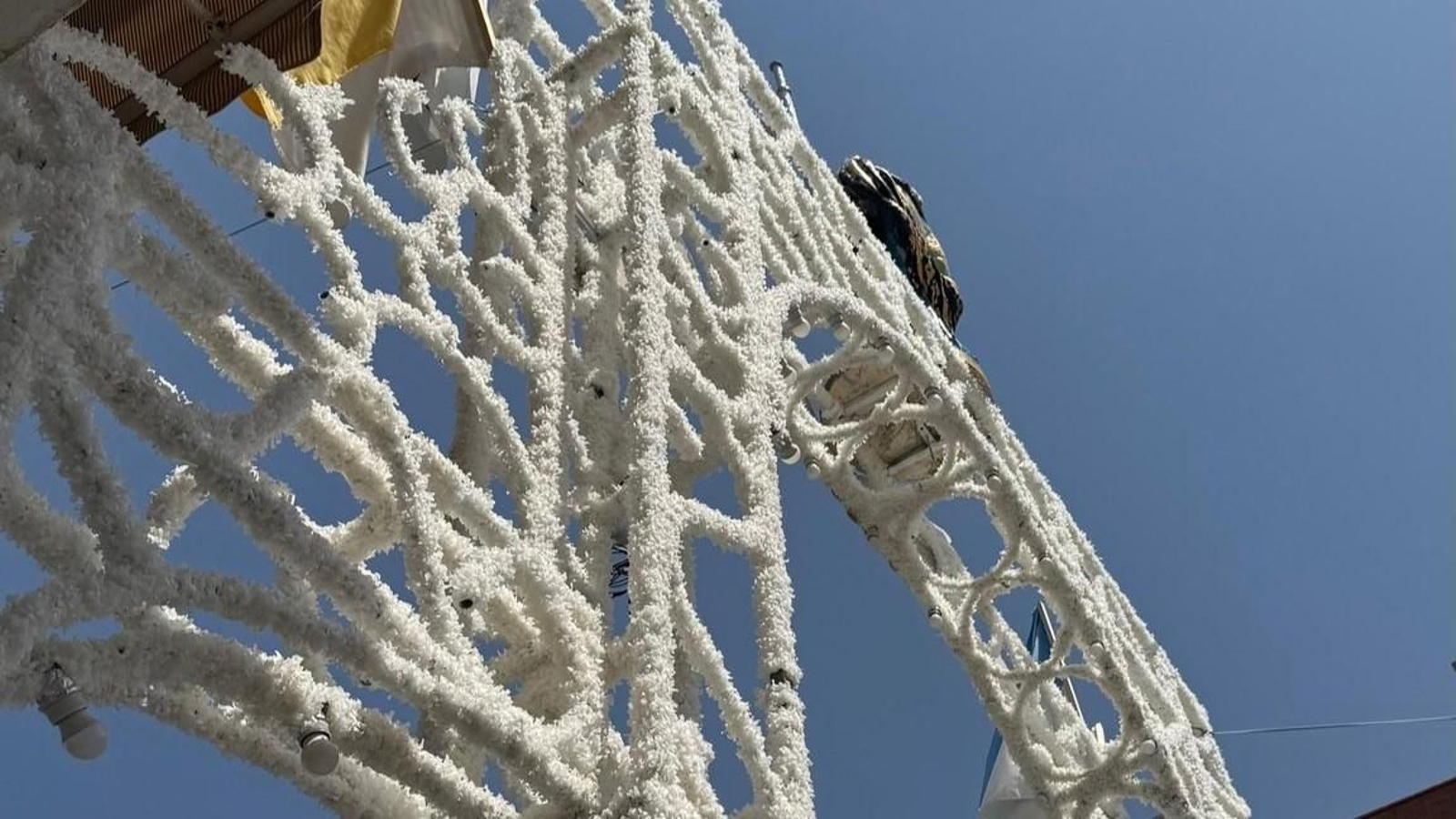Decoración efímera en las calles de Churriana de la Vega, Agosto 2025.jpg