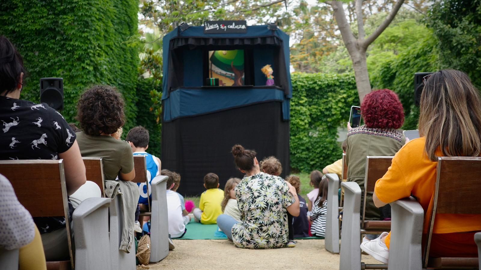 Un momento de la obra ‘Tuga hace el payaso’, de la compañía Títeres sin Cabeza.