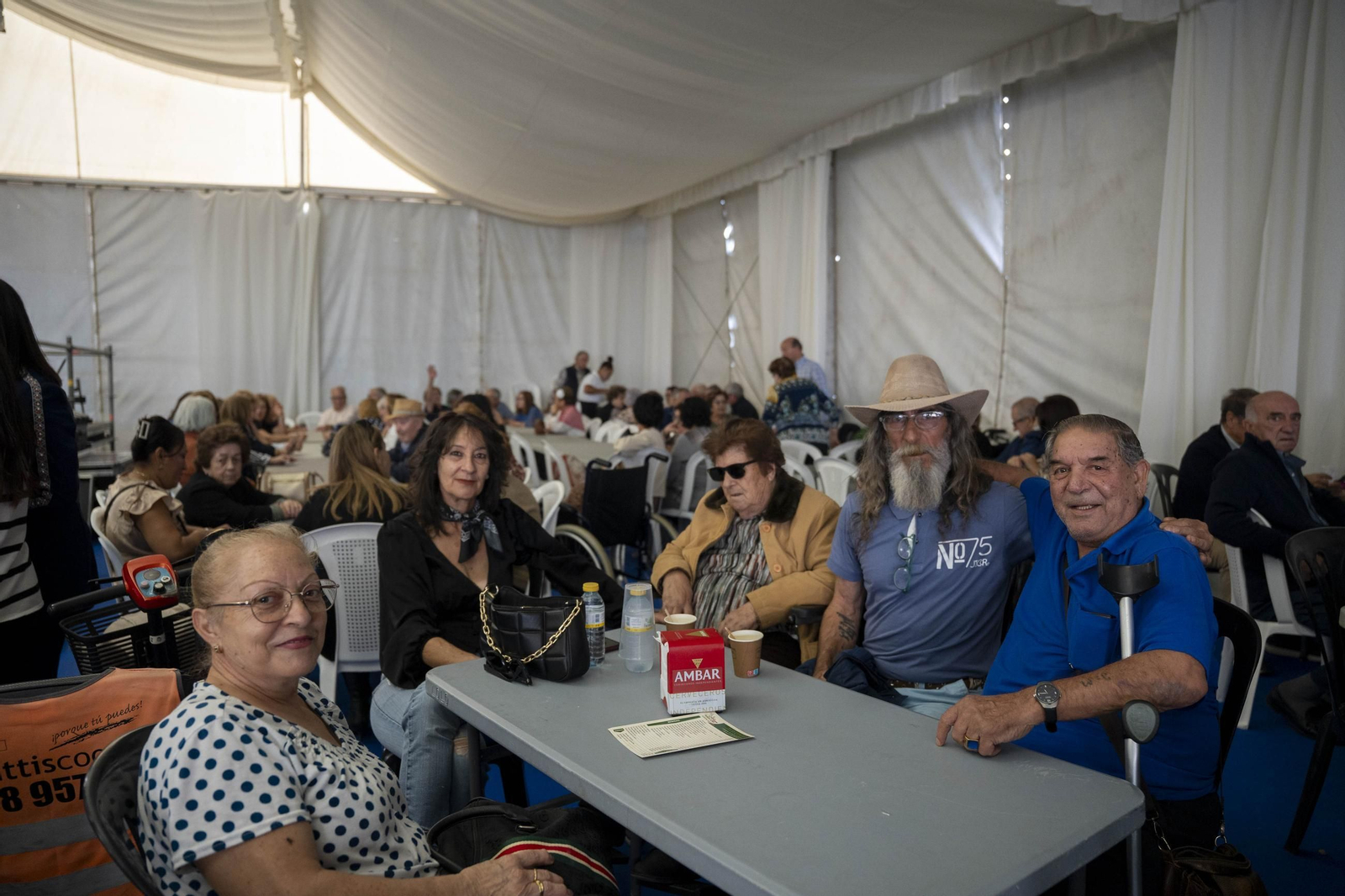 Las mejores imágenes de los churros con chocolate en la Feria de Albox