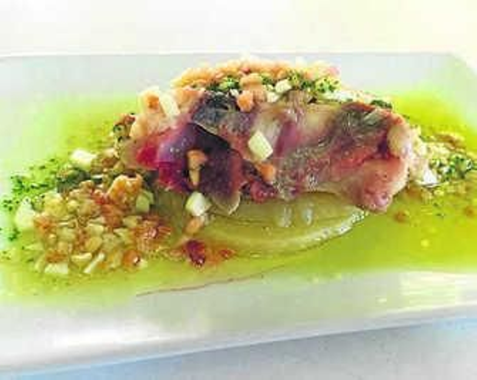 Chuleta de pollo confitada a baja tempura.