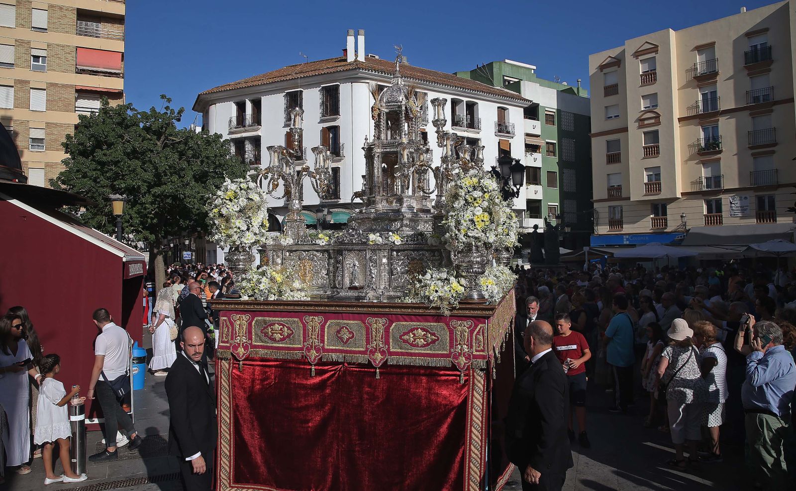 Las imágenes de la celebración del Corpus Christi en La Línea