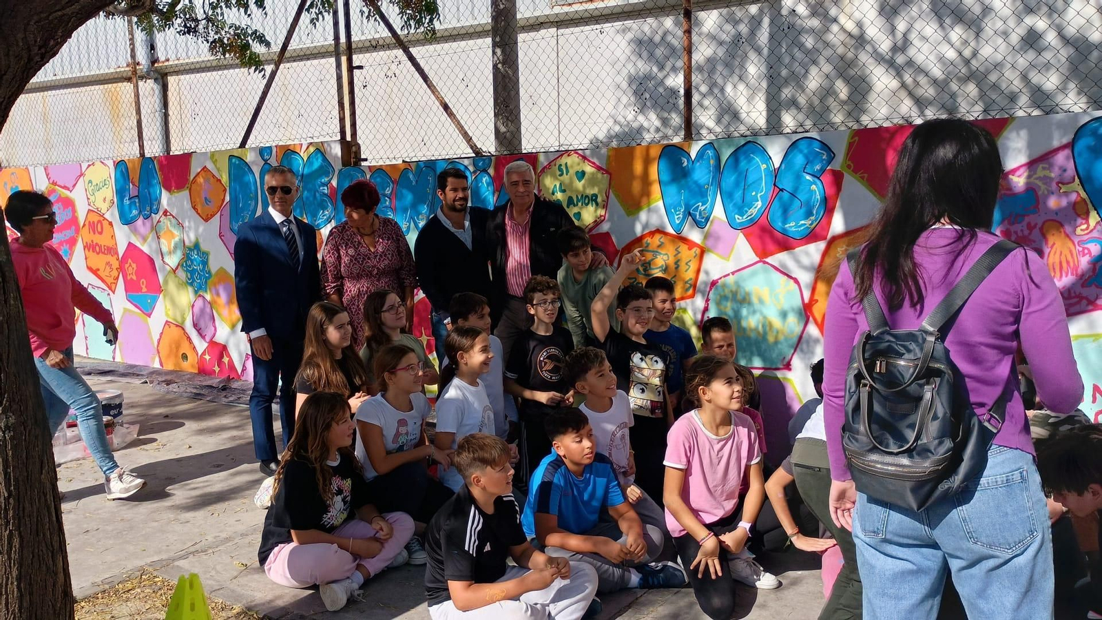 Fotos del mural por la inclusión del colegio Caetaria de Algeciras