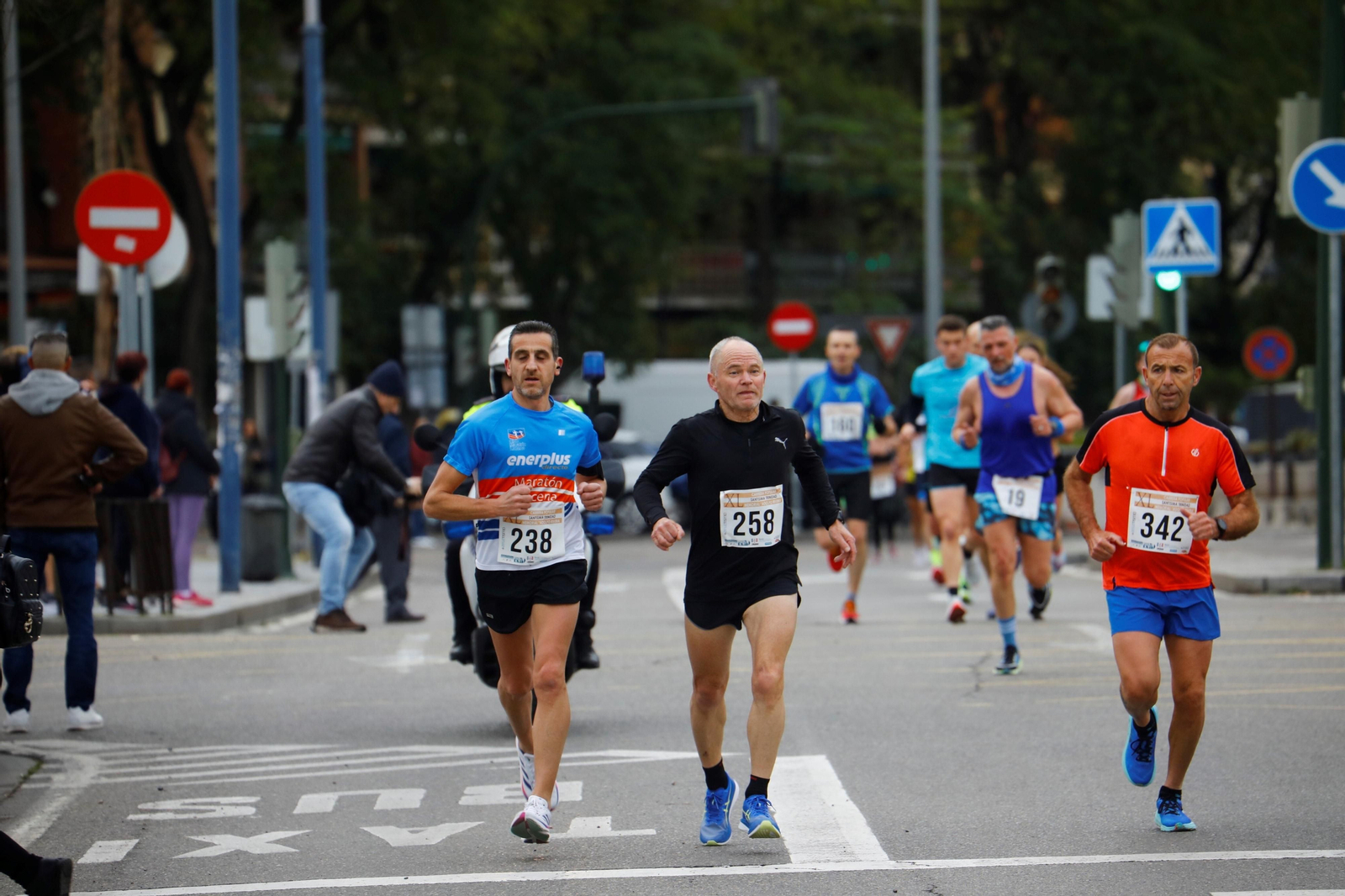 Las mejores fotos de la XL Carrera Popular Trinitarios Memorial Adolfo Rivera