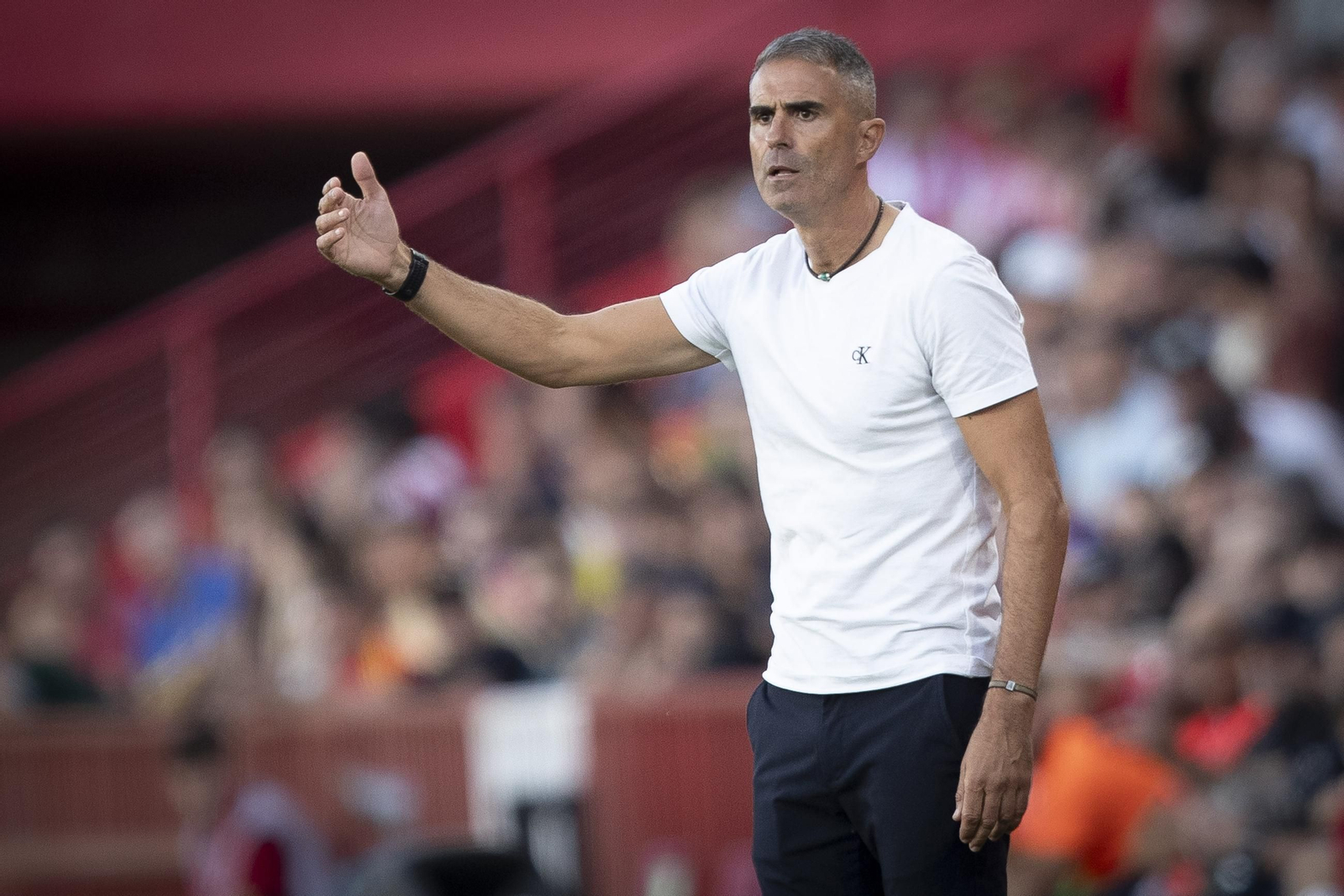 Gaizka Garitano, intensidad desde la banda.