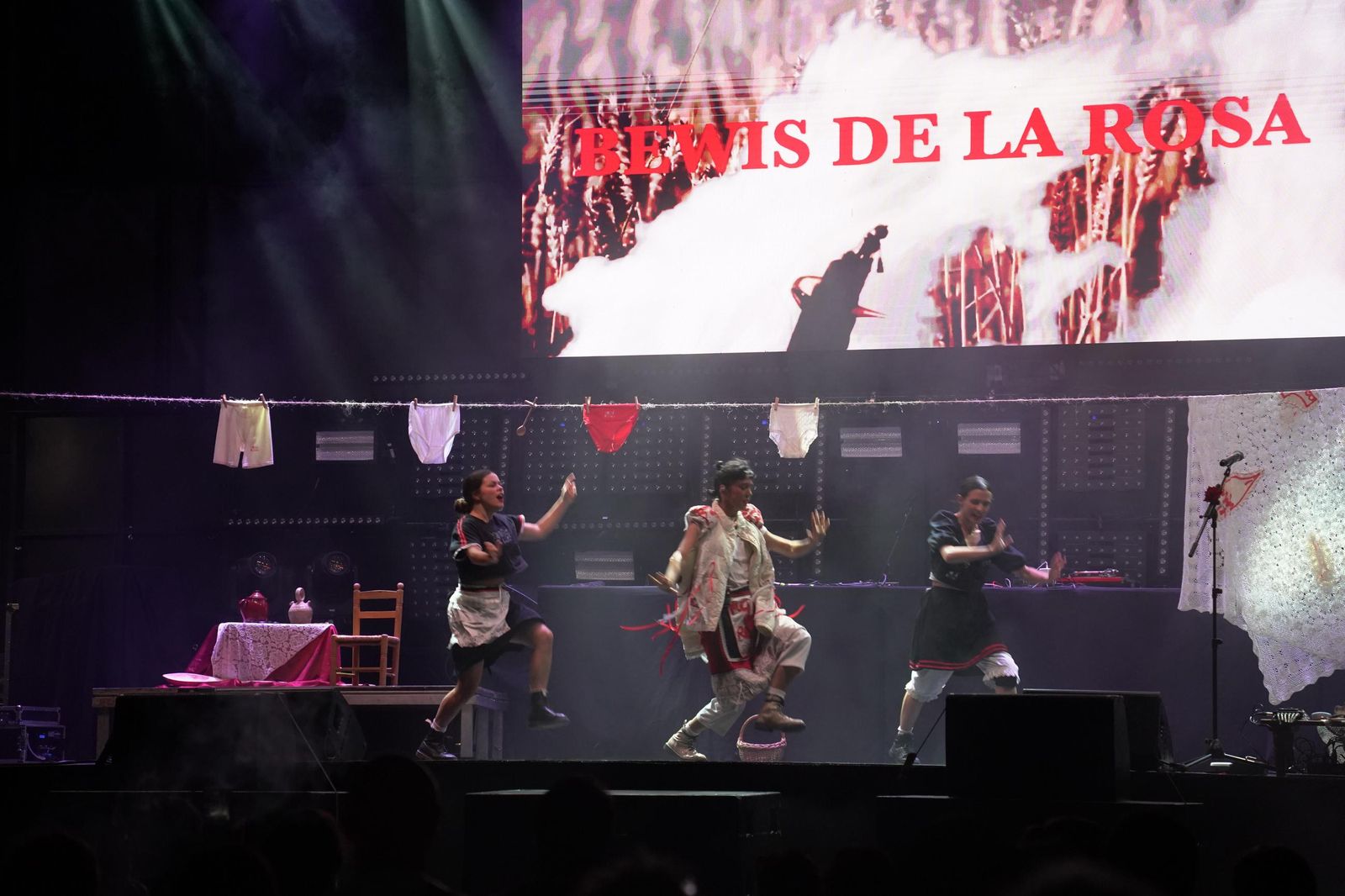 Bewis de la Rosa durante su actuación.