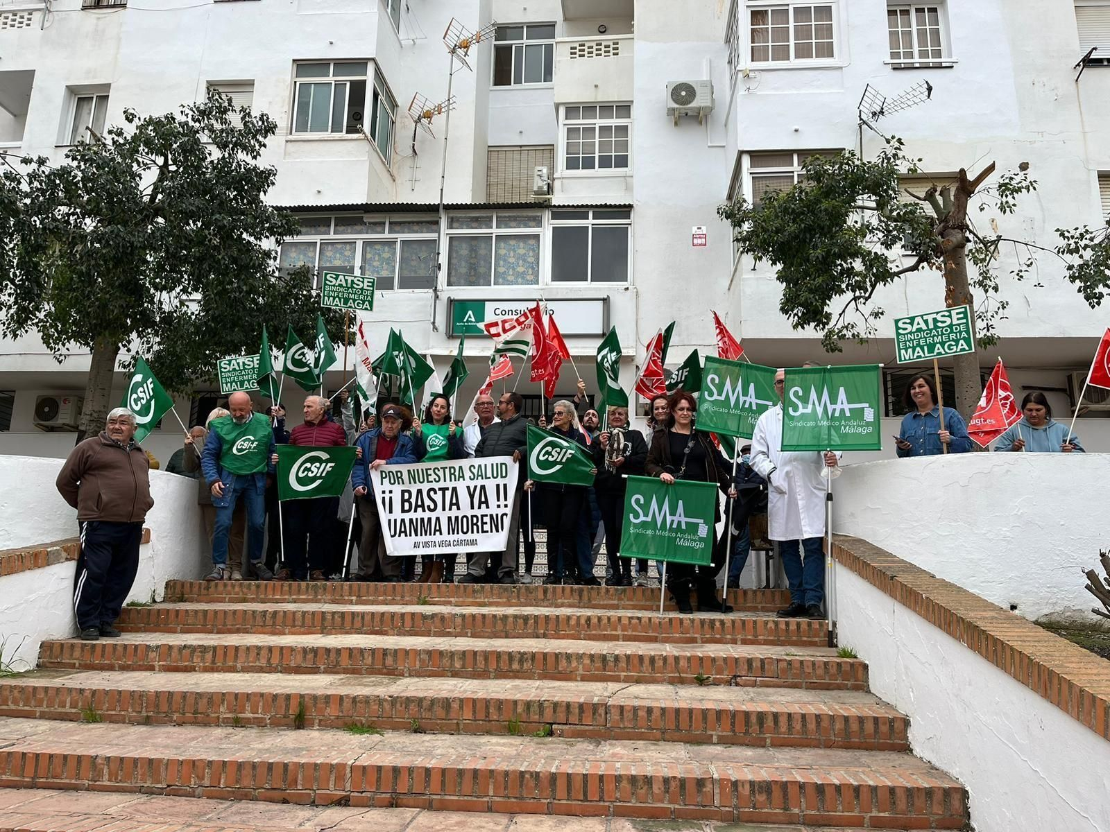 Concentración de los médicos del centro de salud de Cártama por la "insalubridad", el pasado enero.
