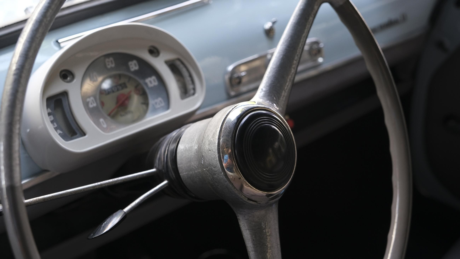 Los Seat 600 y los Mini en la Feria de Almería 2024, en imágenes