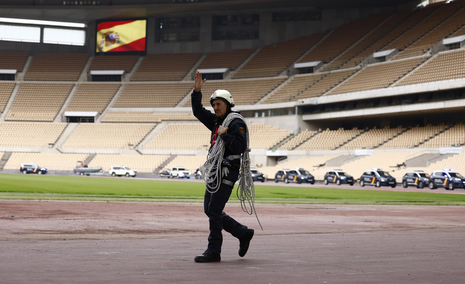 La exhibición de la Policía Nacional en el Estadio de la Cartuja, en imágenes