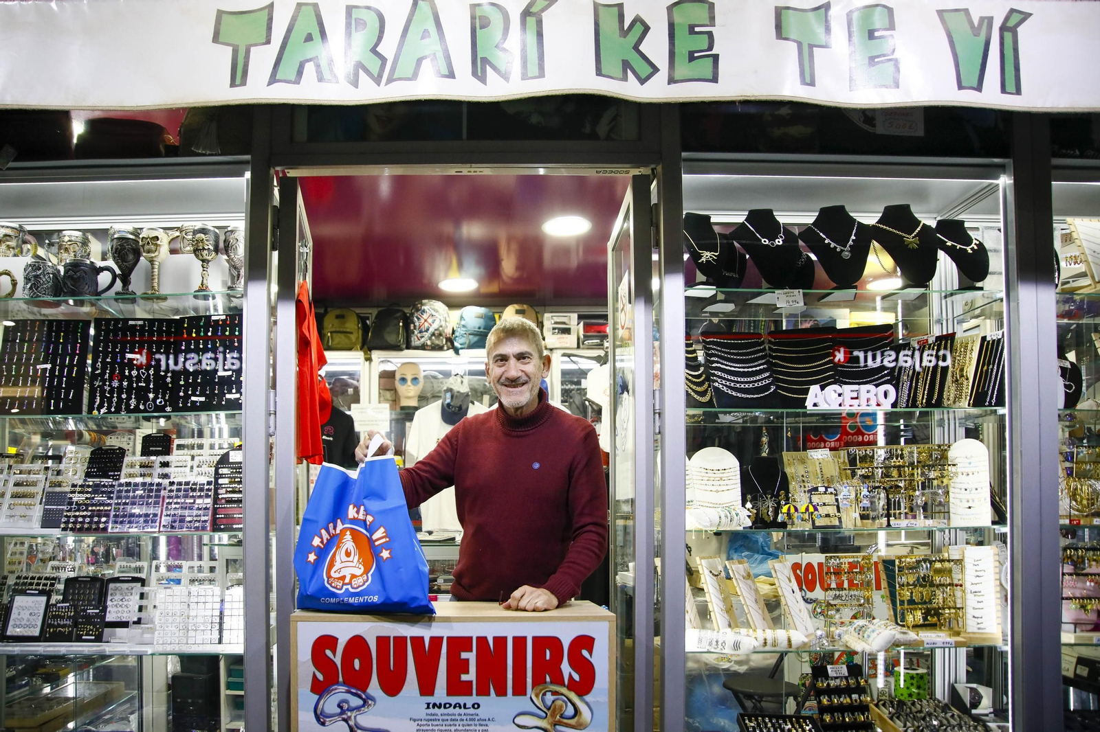 Imágenes de los kioscos en el paseo de Almería