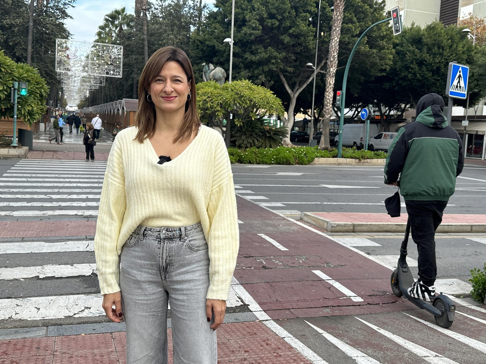 Herrera, en un cruce complicado de la Rambla para patinetes y ciclistas por la falta de visibilidad.