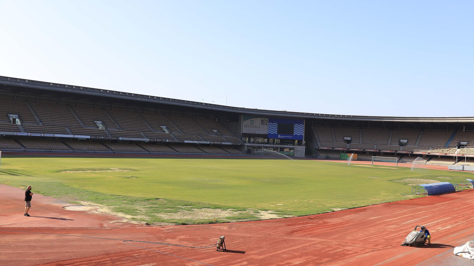 Chapín y su césped, foco de conflicto entre el gobierno local y el PP.