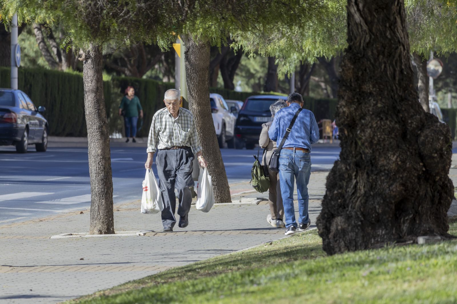 Imágenes del lunes 17 de abril en Huelva