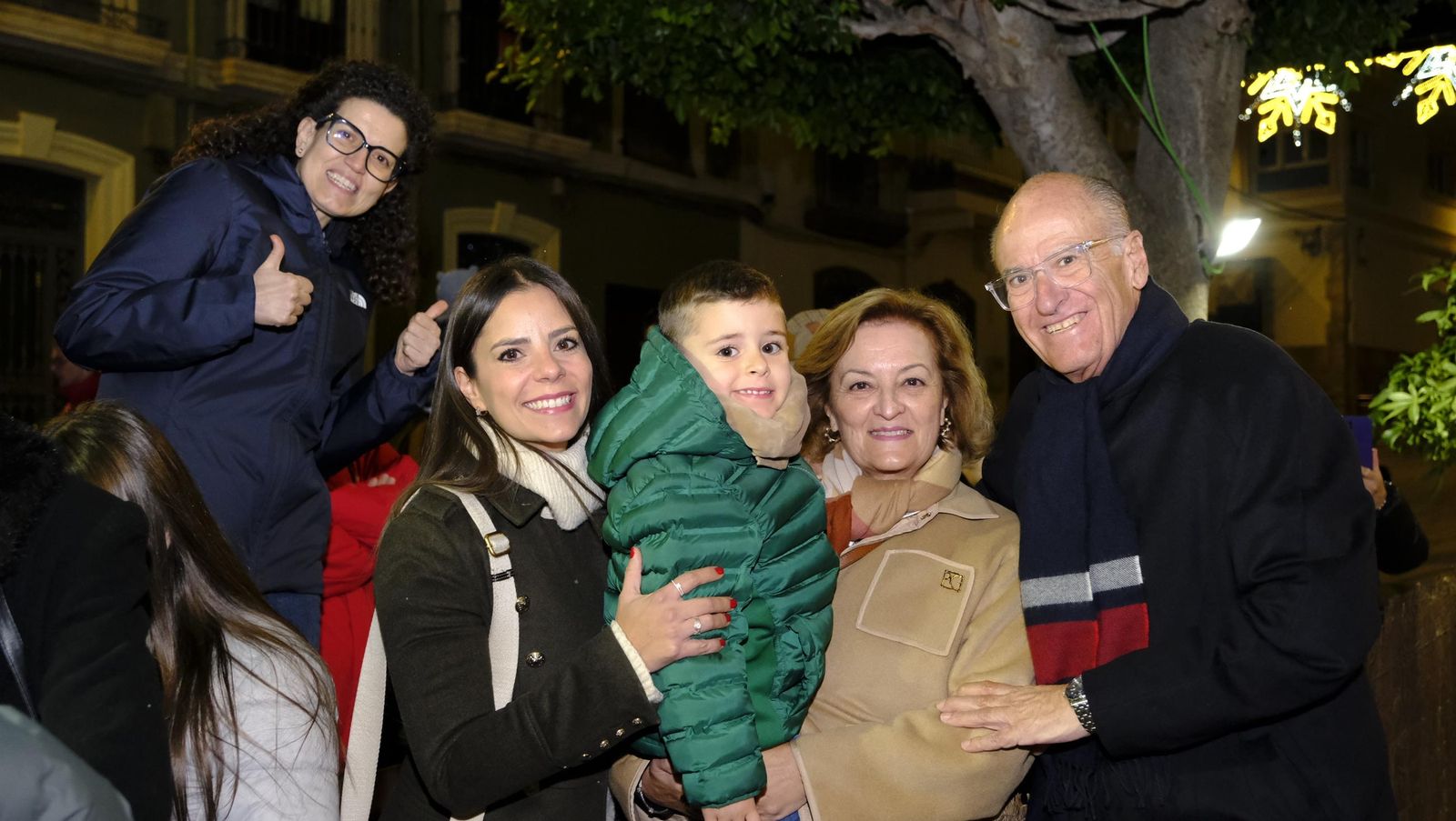 El Belén viviente de Gádor abarrota de público la plaza del pueblo, en imágenes
