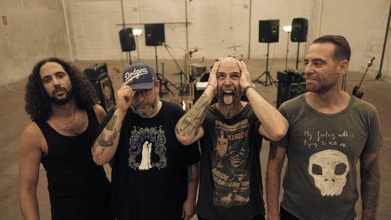Los miembros del grupo de rock metal Miedo al monstruo
