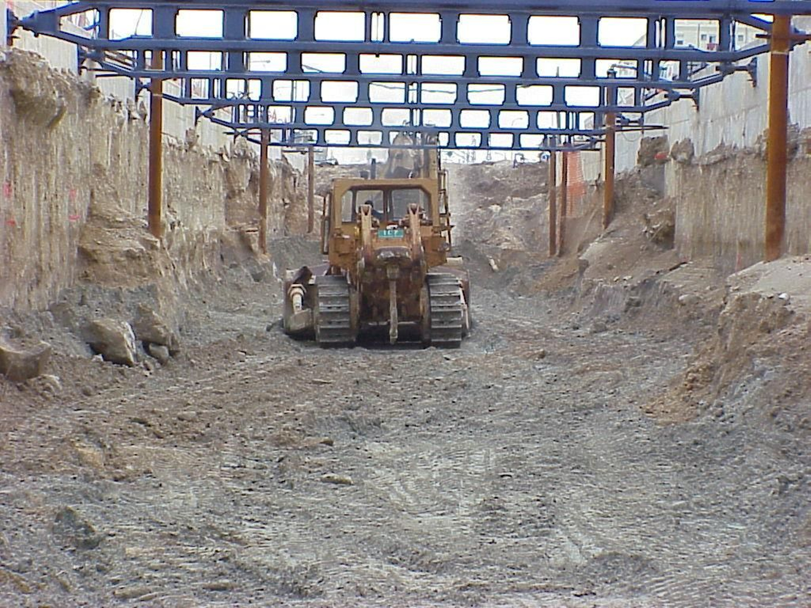 Las imágenes inéditas de las obras del soterramiento en Cádiz