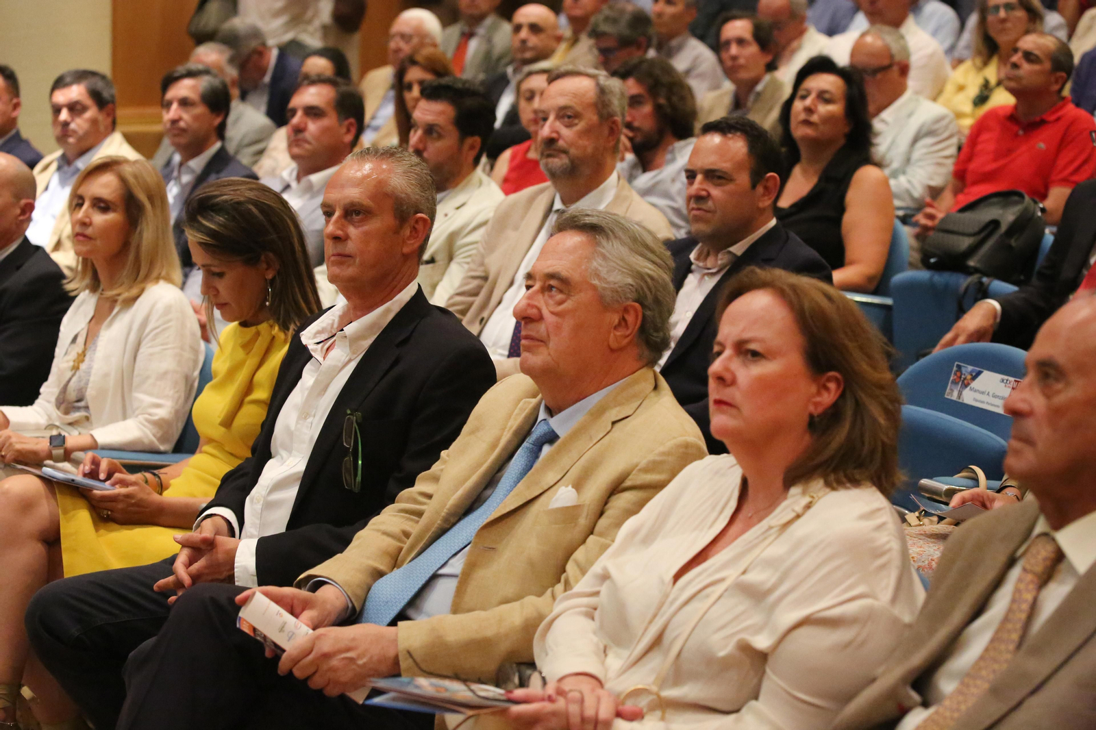 Presentación memoria de la Aiqbe en imágenes