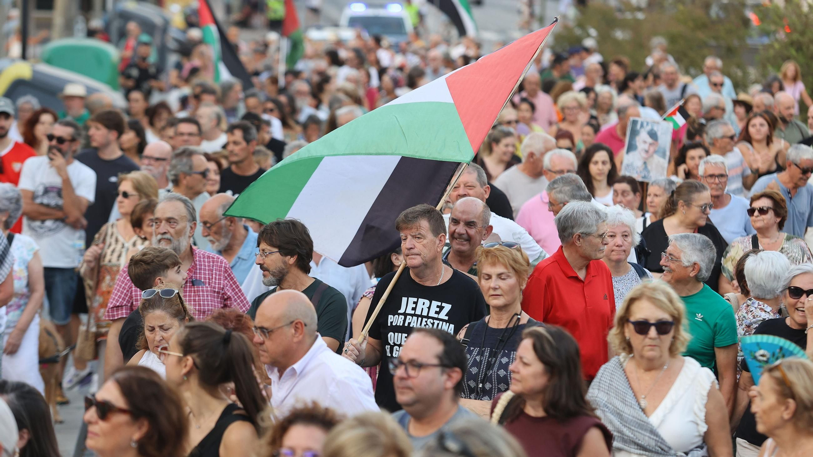 Imágenes de la manifestación 'Jerez con Palestina STOP Genocidio'