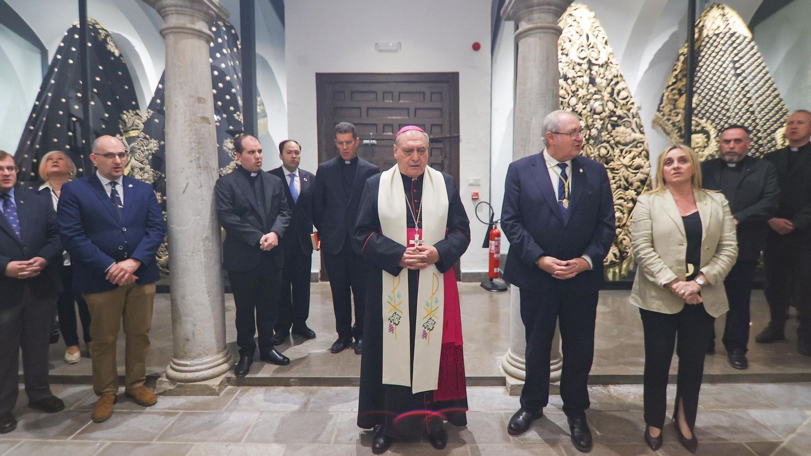 La Virgen de las Angustias abre su museo con los tesoros acumulados durante 500 años de historia