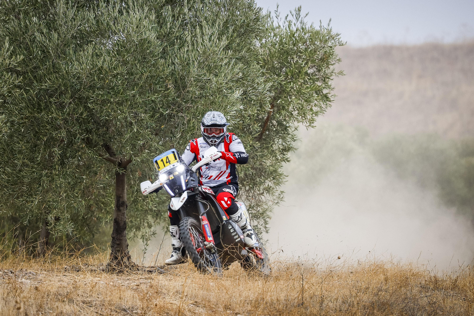 Andalucía Rally: las imágenes del 'Dakar' de Dos Hermanas | Día 2