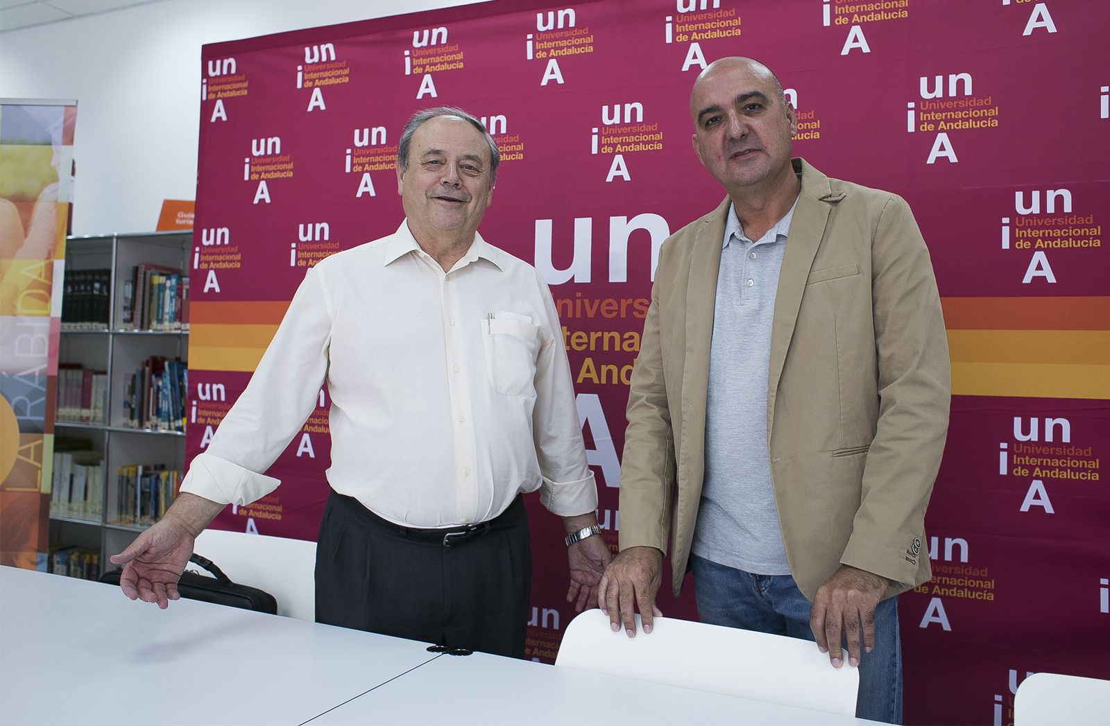 José María Peiró y José Antonio Climent analizan el concepto de felicidad en las empresas.
