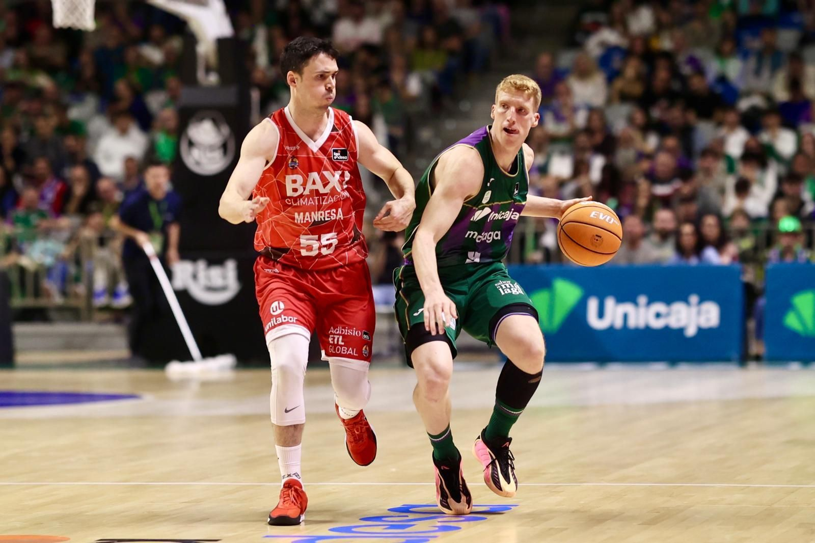 El Unicaja-Baxi Manresa, en fotos