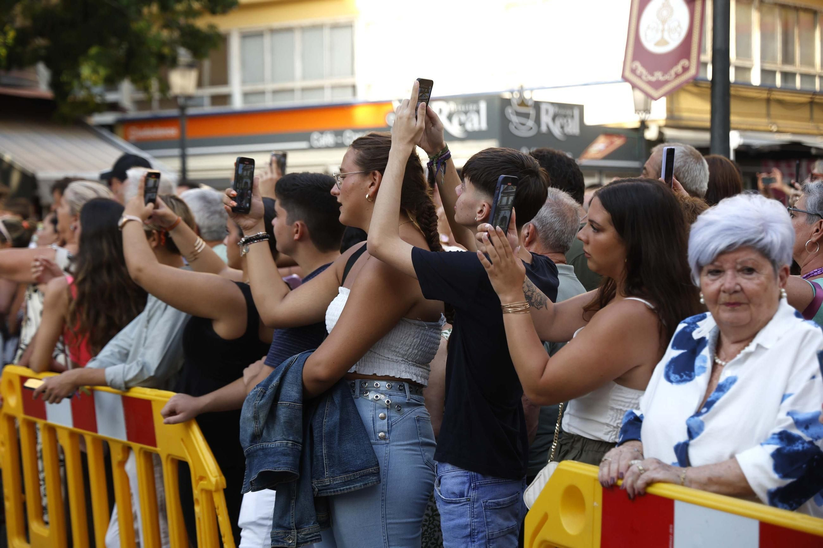 Galería de fotos de la procesión en La Línea por el 100 aniversario del patronazgo de la Inmaculada Concepción