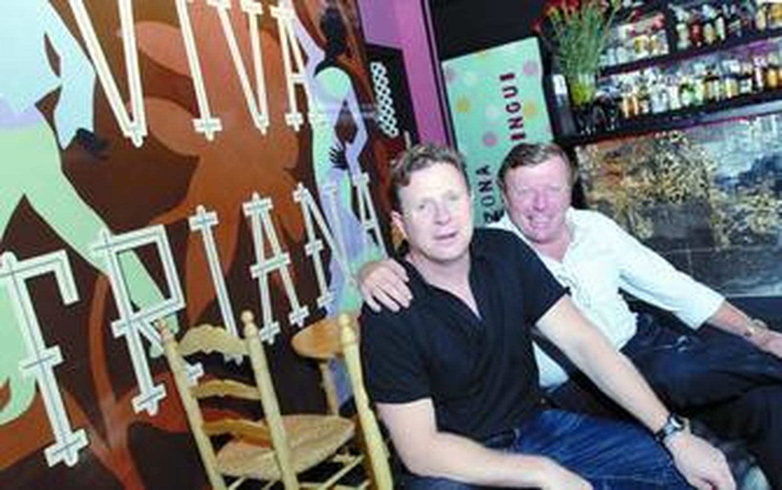 Jorge y César Cadaval en el local de Triana del que el primero es socio.