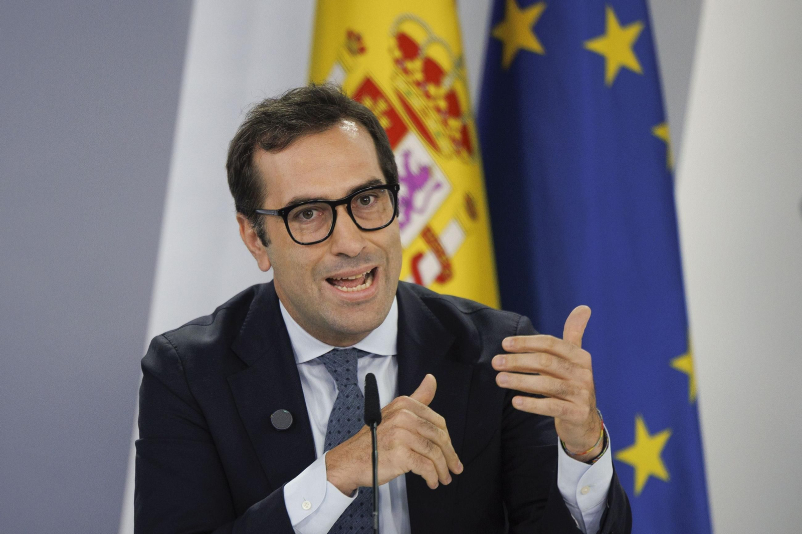 El ministro de Economía, Comercio y Empresa, Carlos  Cuerpo , durante la rueda de prensa posterior a la reunión del Consejo de Ministros este martes.