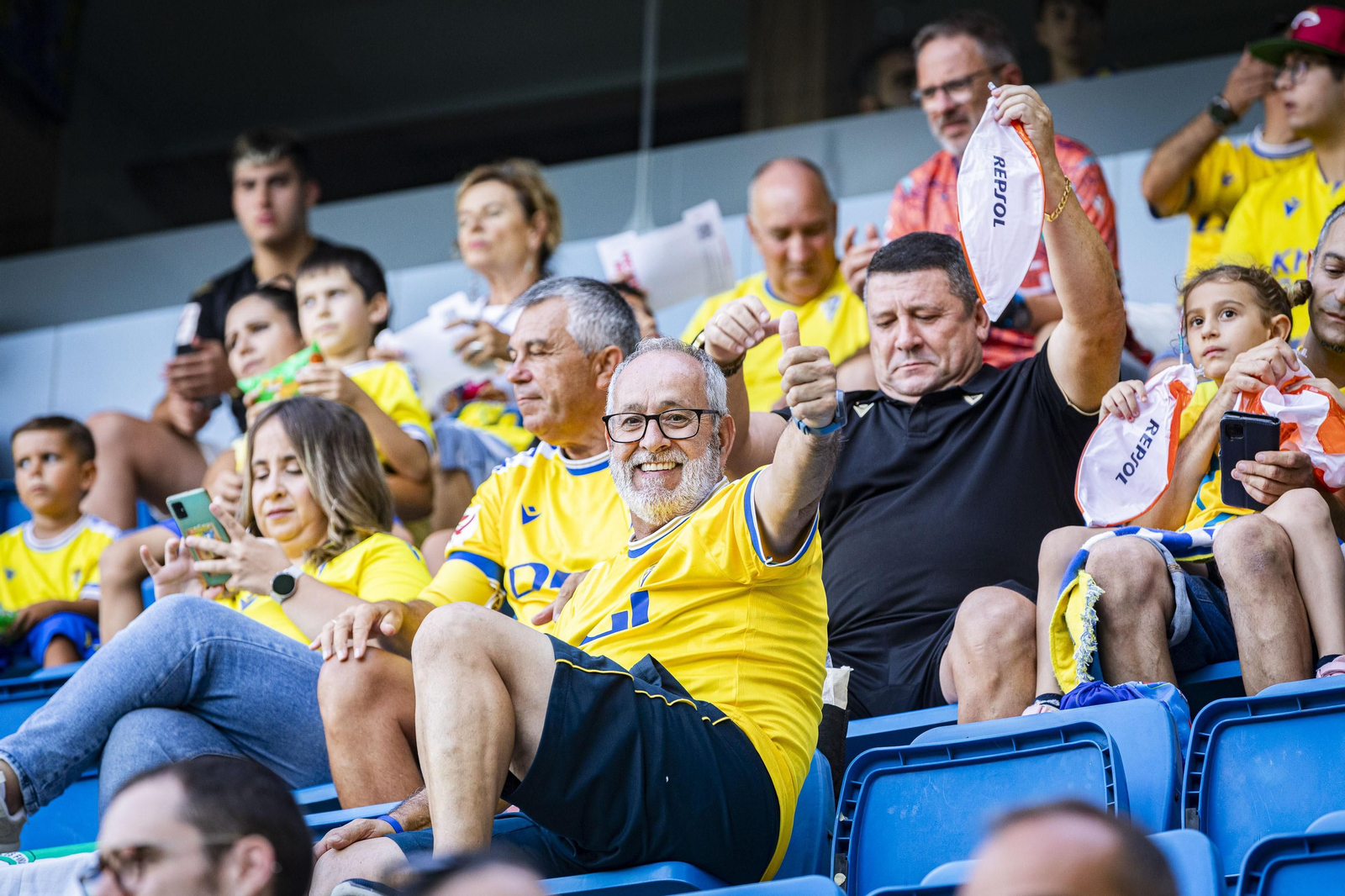 Búscate en el partido Cádiz-Alavés