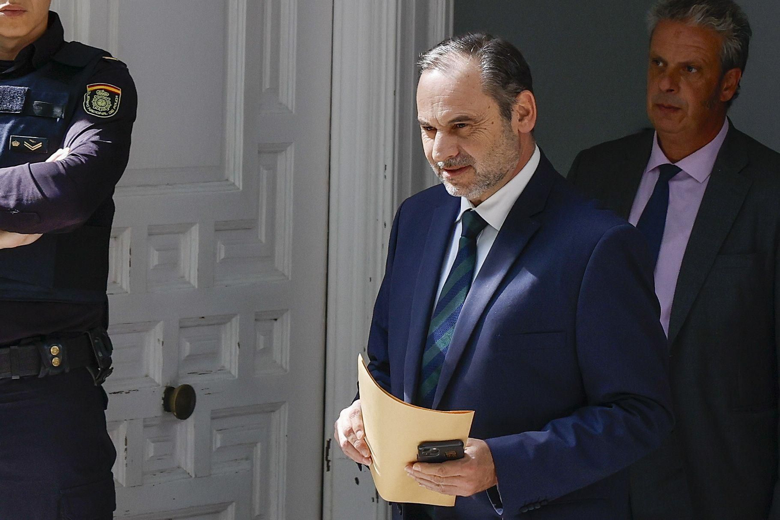 El ex ministro Jose Luis Ábalos, a su salida del Tribunal Supremo.