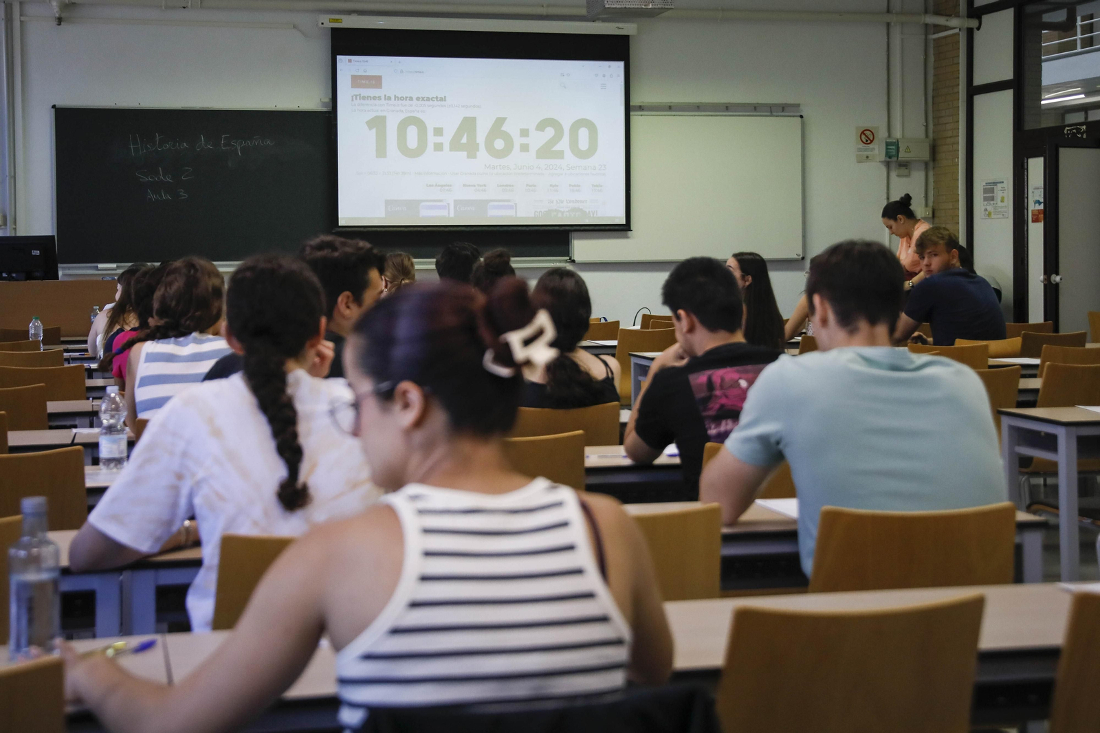 Imágenes de la evaluación para el acceso al sistema universitario (PEvAU)