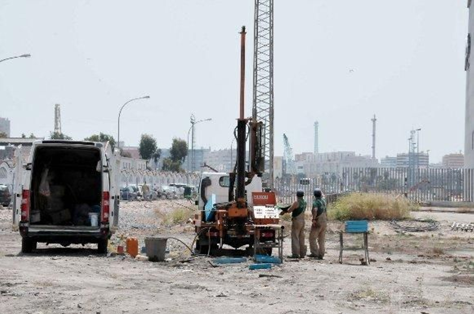 Arrancan los sondeos geotécnicos previos a las obras del aparcamiento de la plaza de Sevilla
