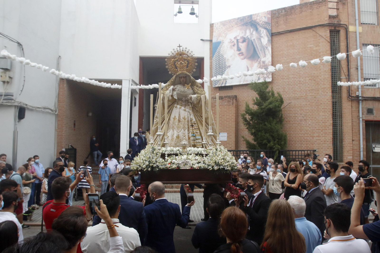 El rosario de la aurora de la Virgen de la Estrella, en imágenes