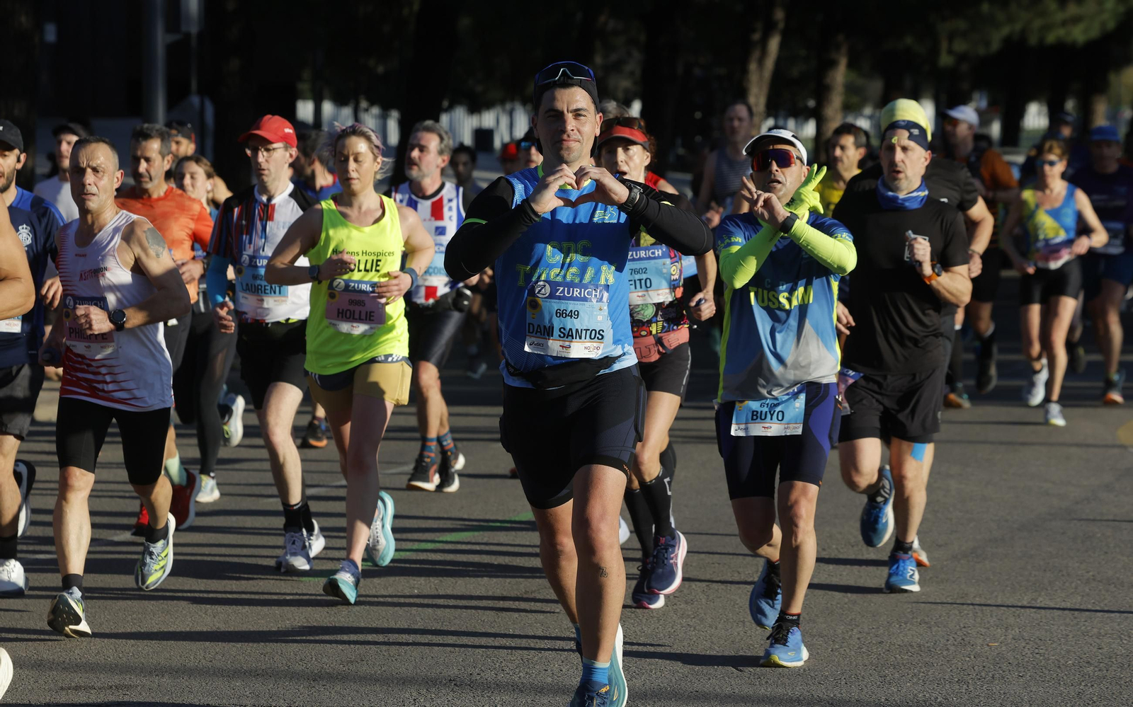 Búscate en el Zurich Maratón de Sevilla 2025