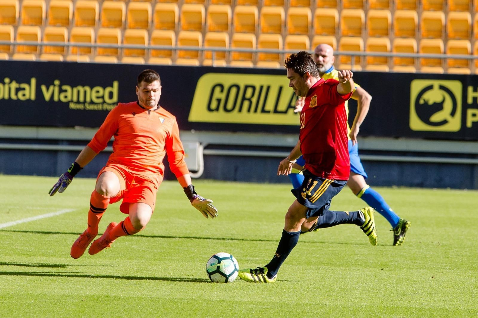 Las imágenes de la vuelta del partido de los Reyes Magos en Cádiz