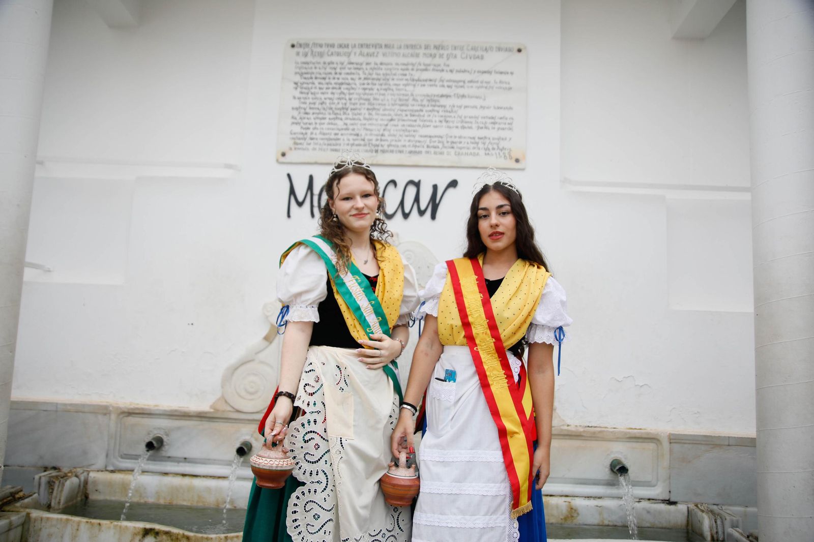 La Subida del Agua de las fiestas de Mojácar, en imágenes