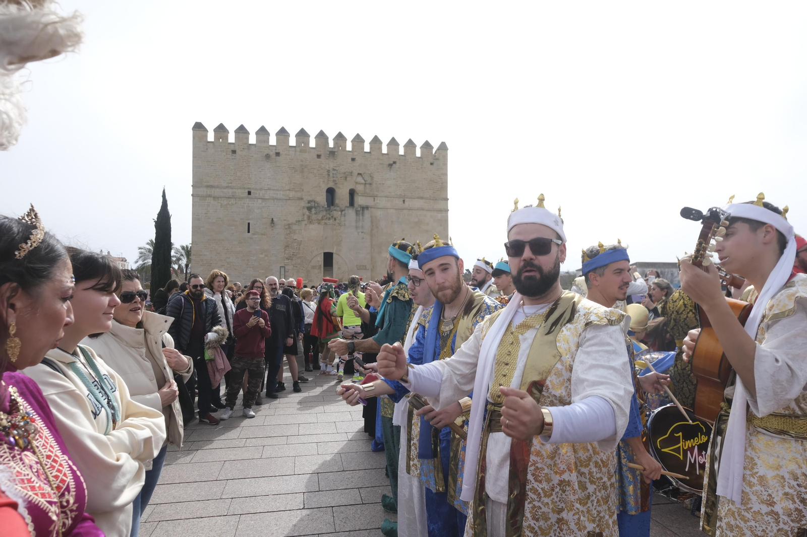El pasacalles del Carnaval en Córdoba, en imágenes