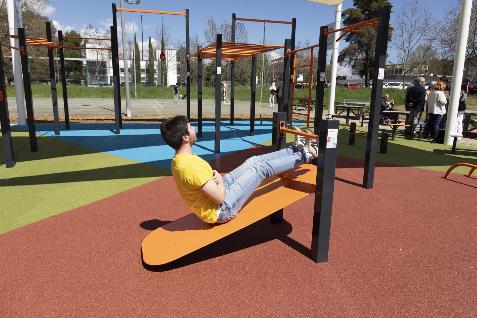 El parque de calistenia del Campus de Rabanales, en imágenes