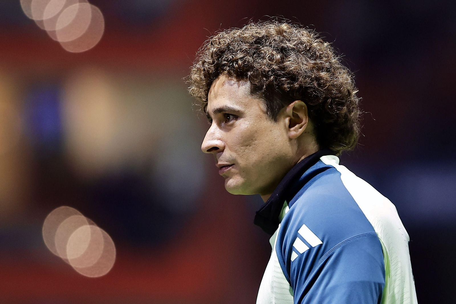 Guillermo Ochoa, la leyenda mexicana que aspira a volver a la selección desde Portugal