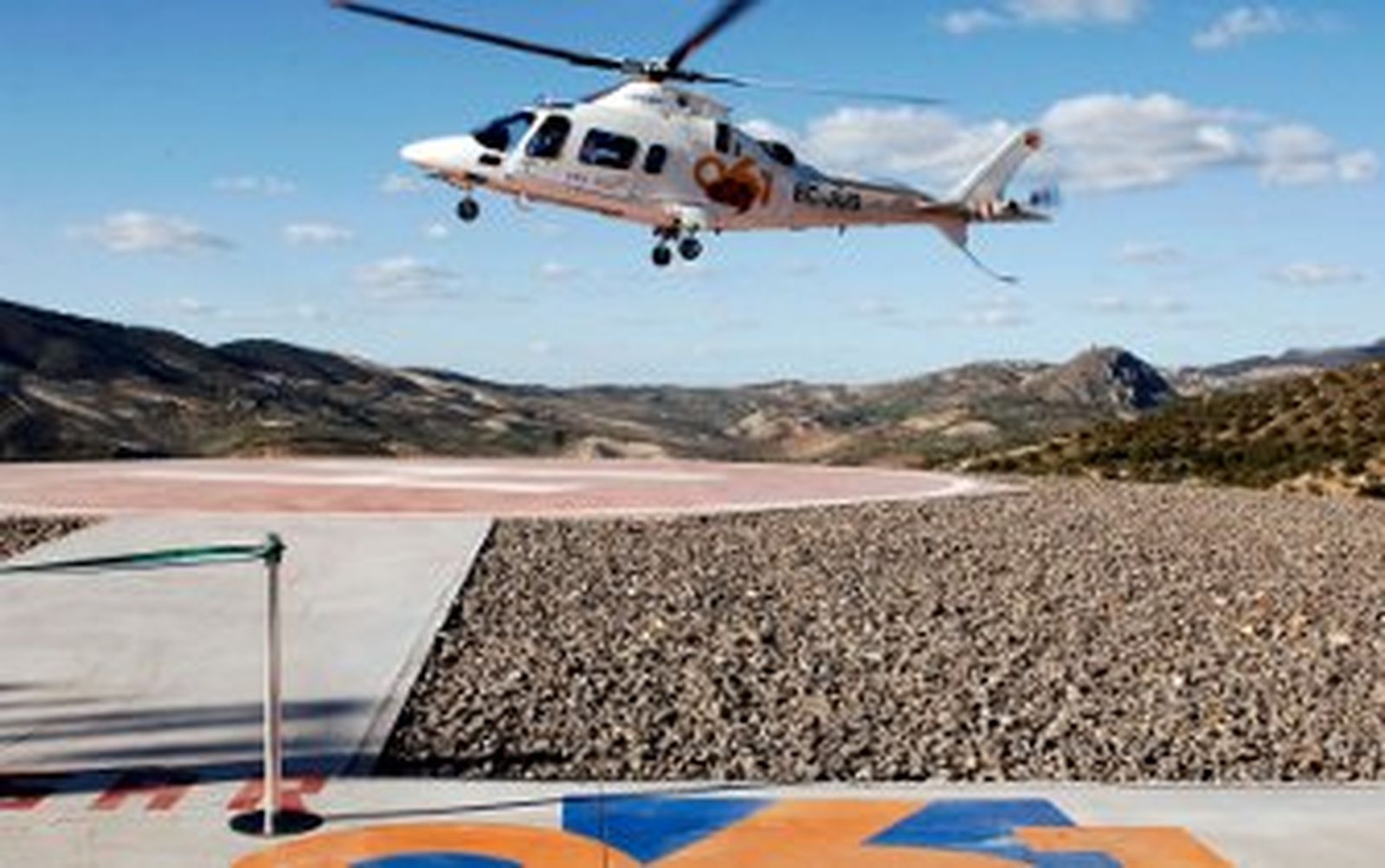 La Junta pone en servicio un helipuerto del 061 en Olvera