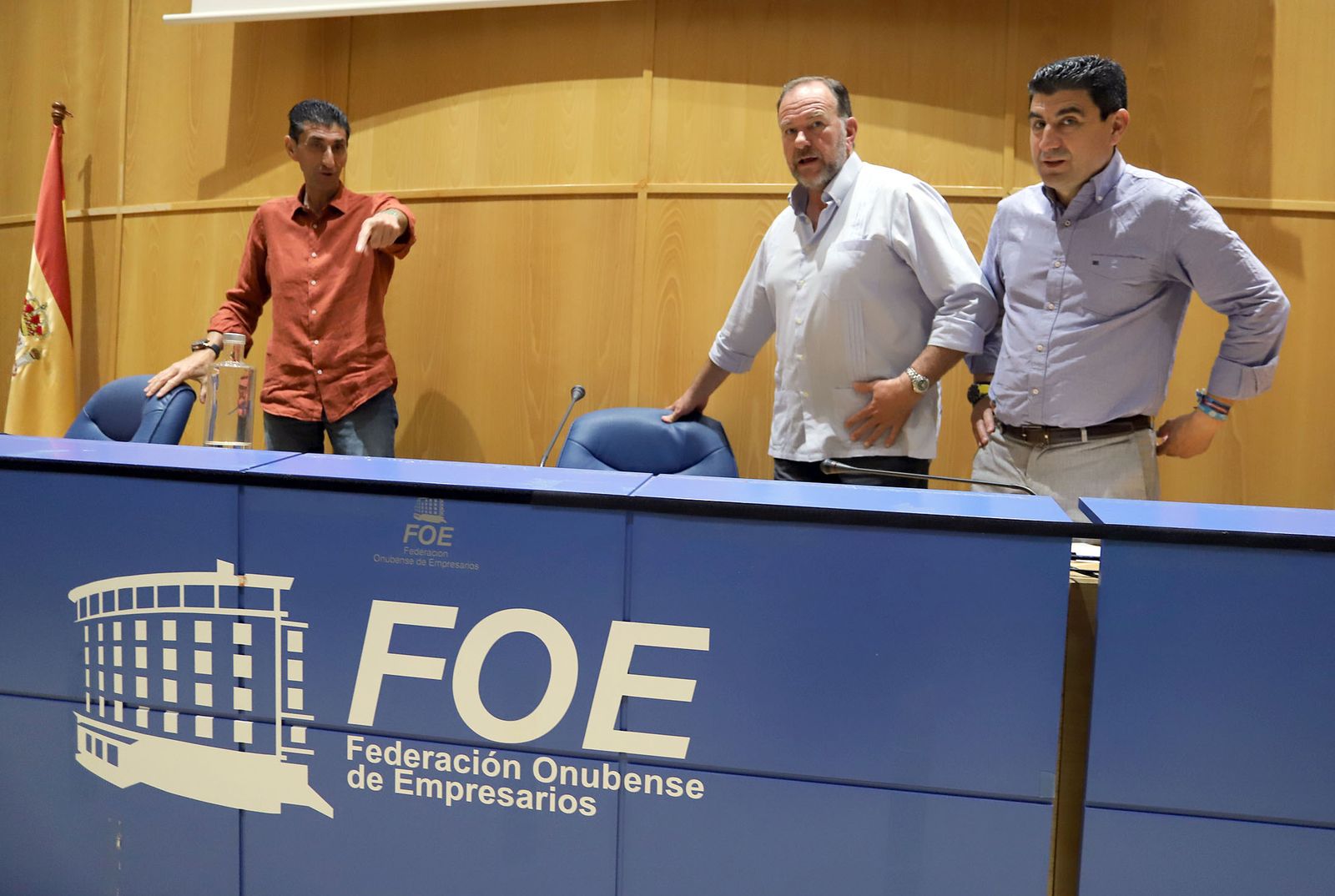 Sebastián Donaire, José Luis García-Palacios y Emilio Fernández esta mañana en la FOE.