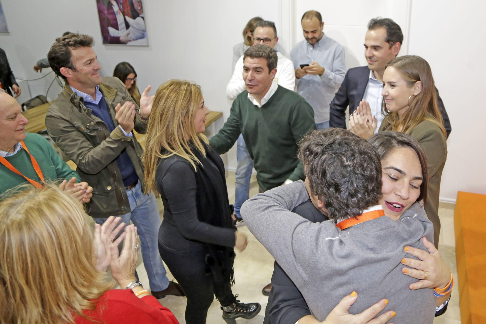 Inmensa alegría en la sede de Ciudadanos en Jerez, donde se encontraba el candidato por Cádiz, Sergio Romero.