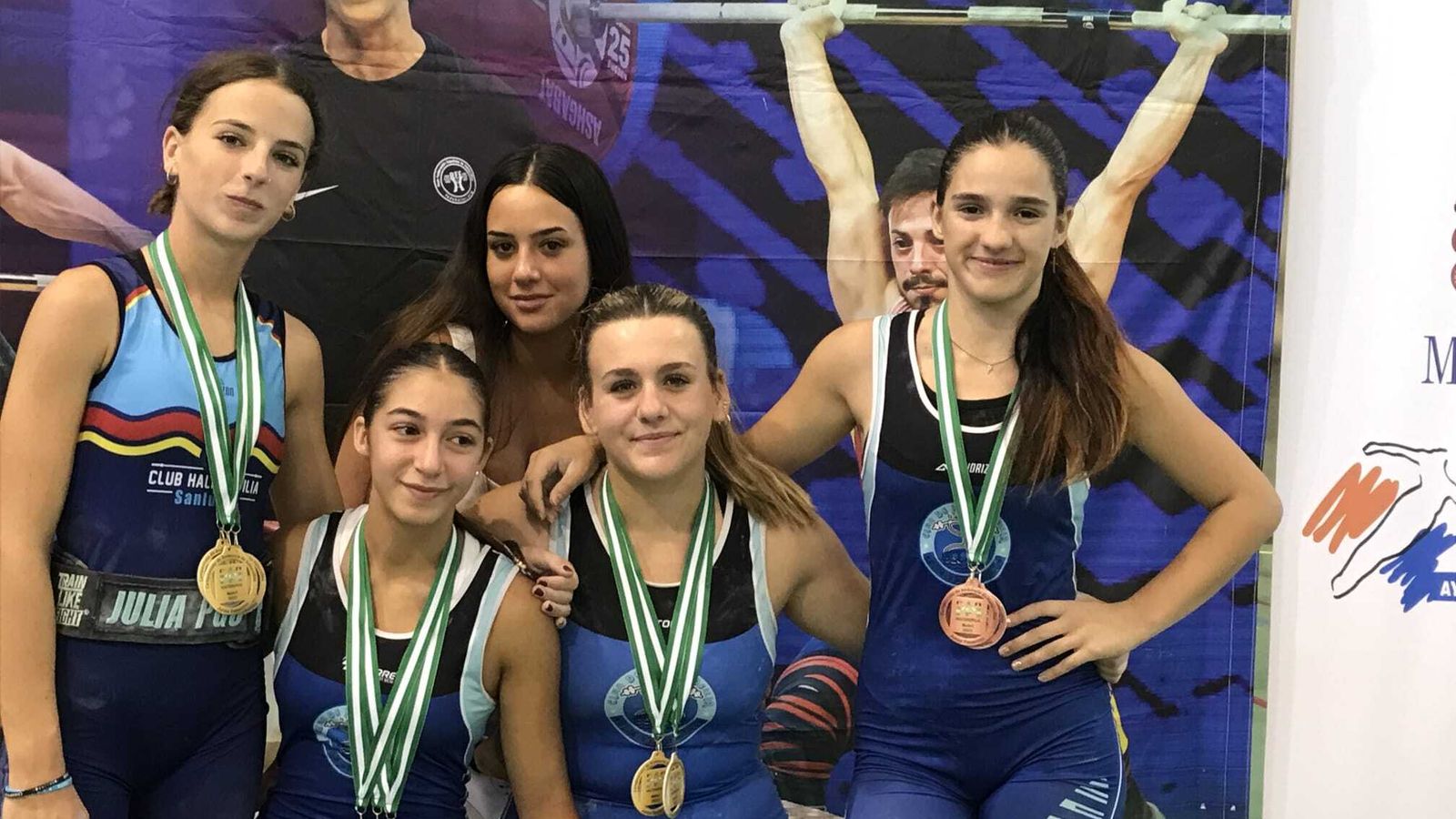 Halteras del club isleño participantes en el Campeonato de Andalucía Junior.