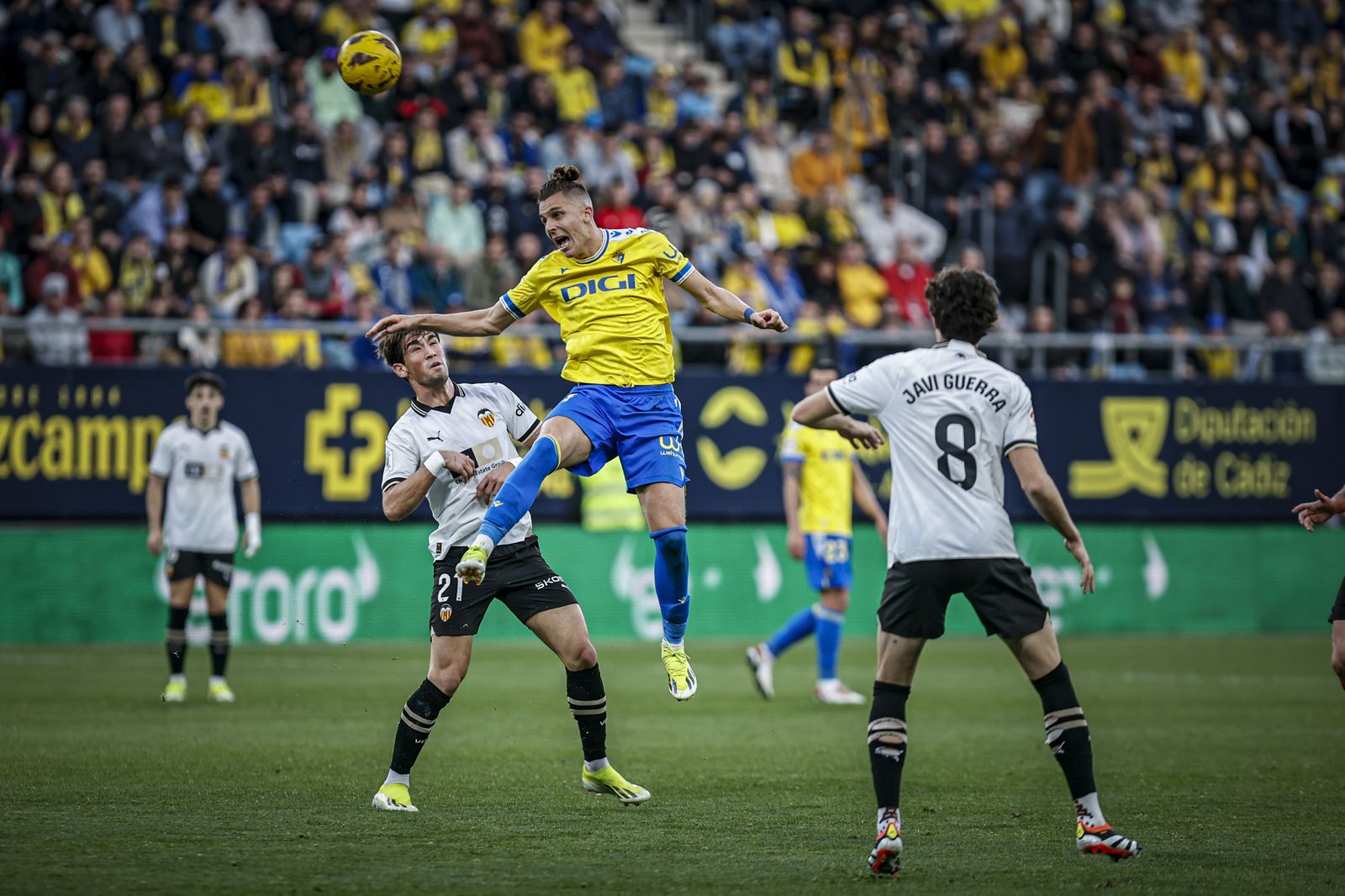 Partido de fútbol Cádiz CF - Valencia CF
