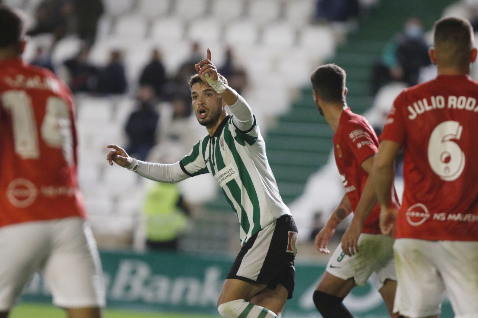 La victoria del Córdoba CF ante el Montijo, en imágenes