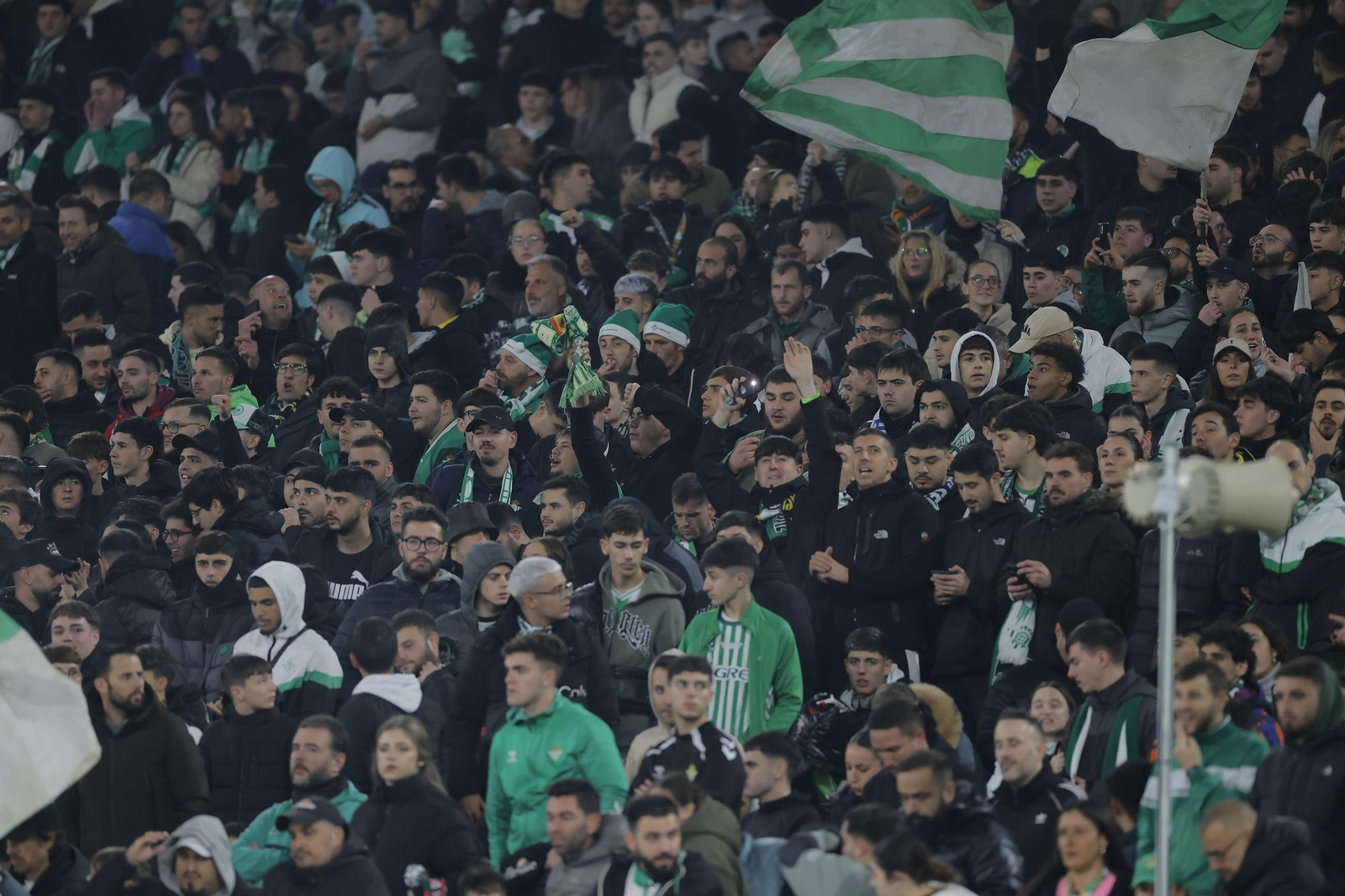 Búscate en las fotos del Betis - Getafe