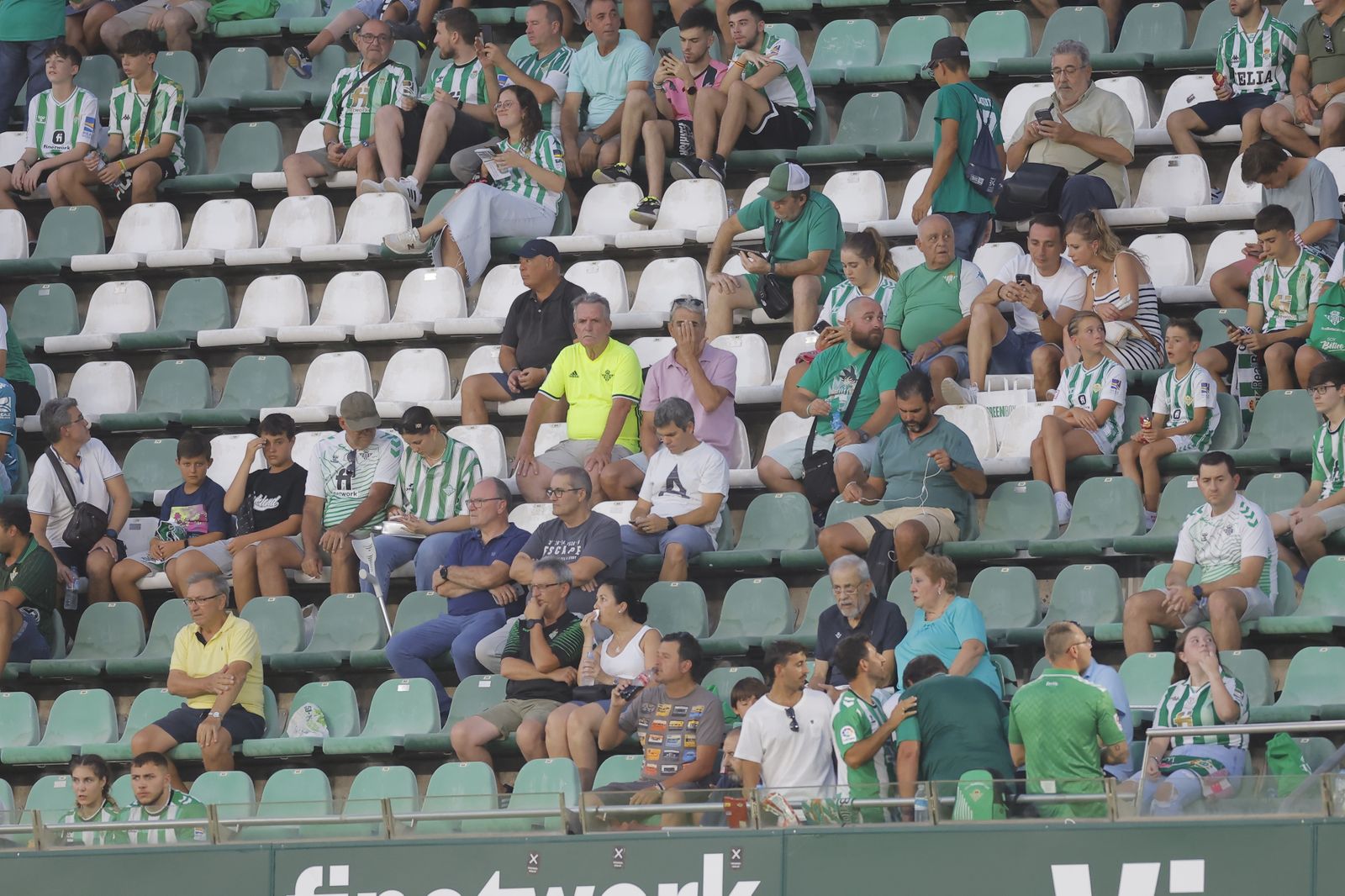 Búscate en las fotos del Betis-Atlético de Madrid