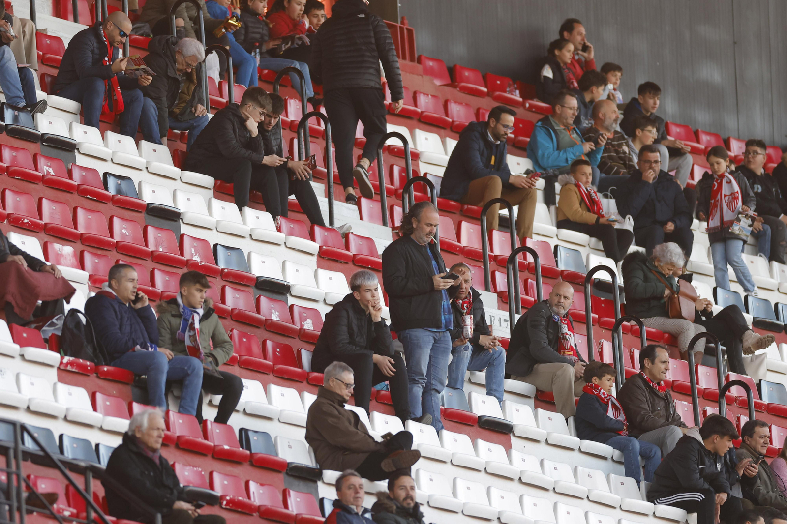 Búscate en las fotos del Sevilla-Mallorca