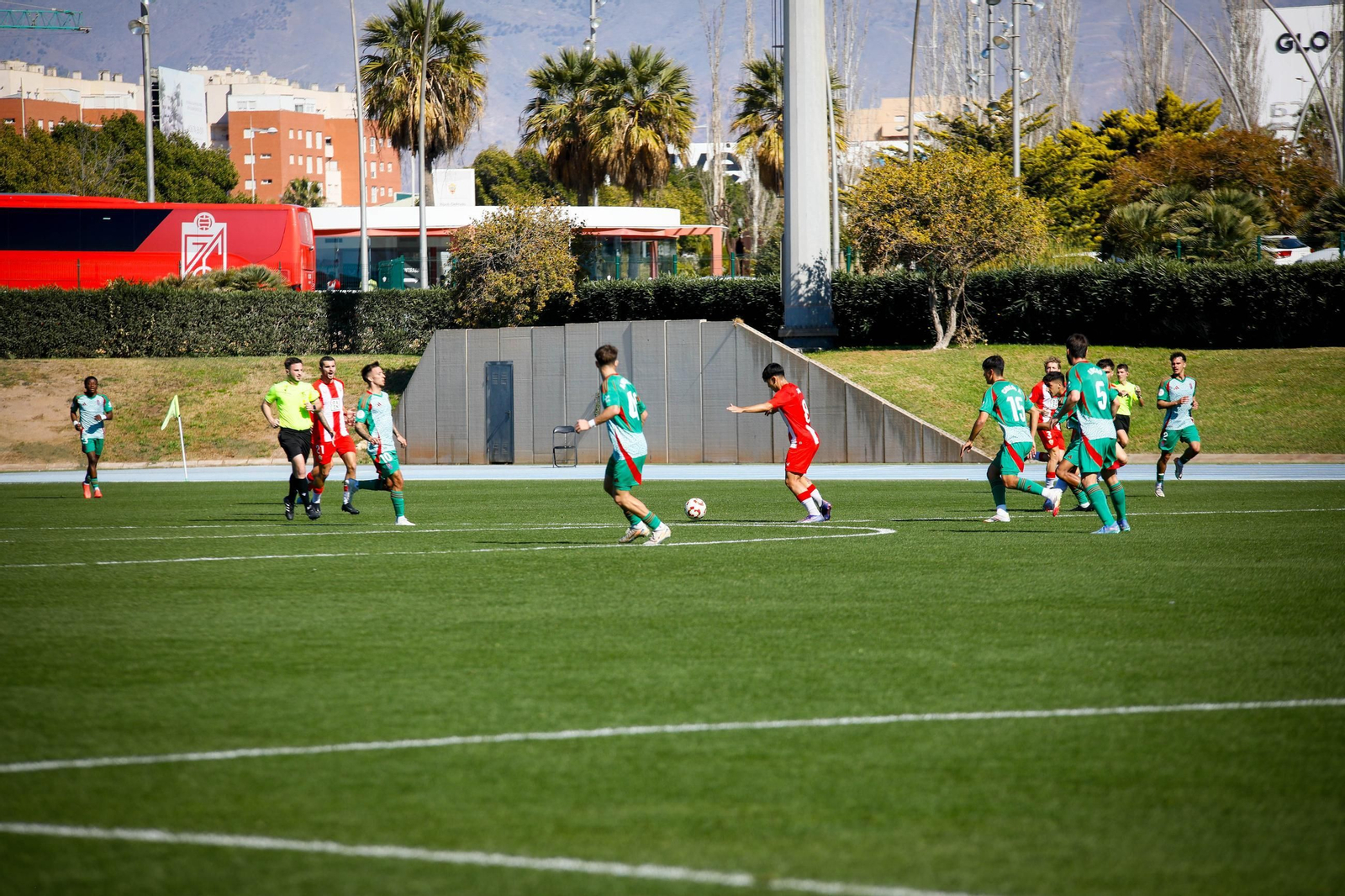Las imágenes de Segunda RFEF entre Almeria B y recreativo de Granada