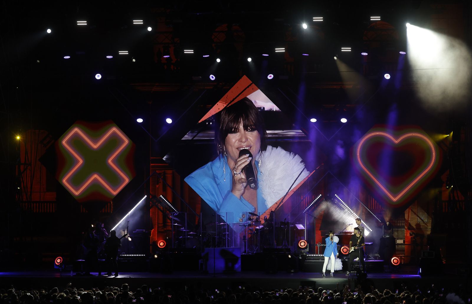 Las imágenes del concierto de Vanesa Martín en el Icónica Fest